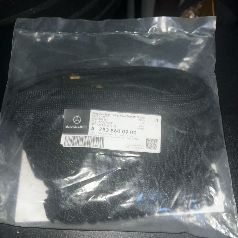 Mercedes-Benz Black TRUCK LUGGAGE NET